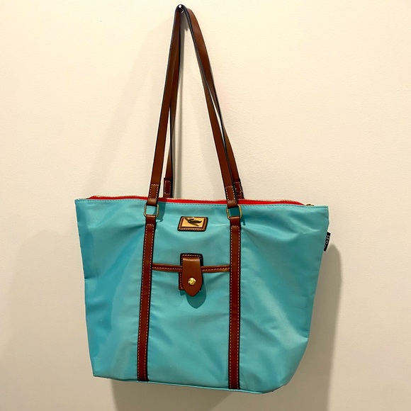 Dooney bourke purse! - Picture 1 of 5